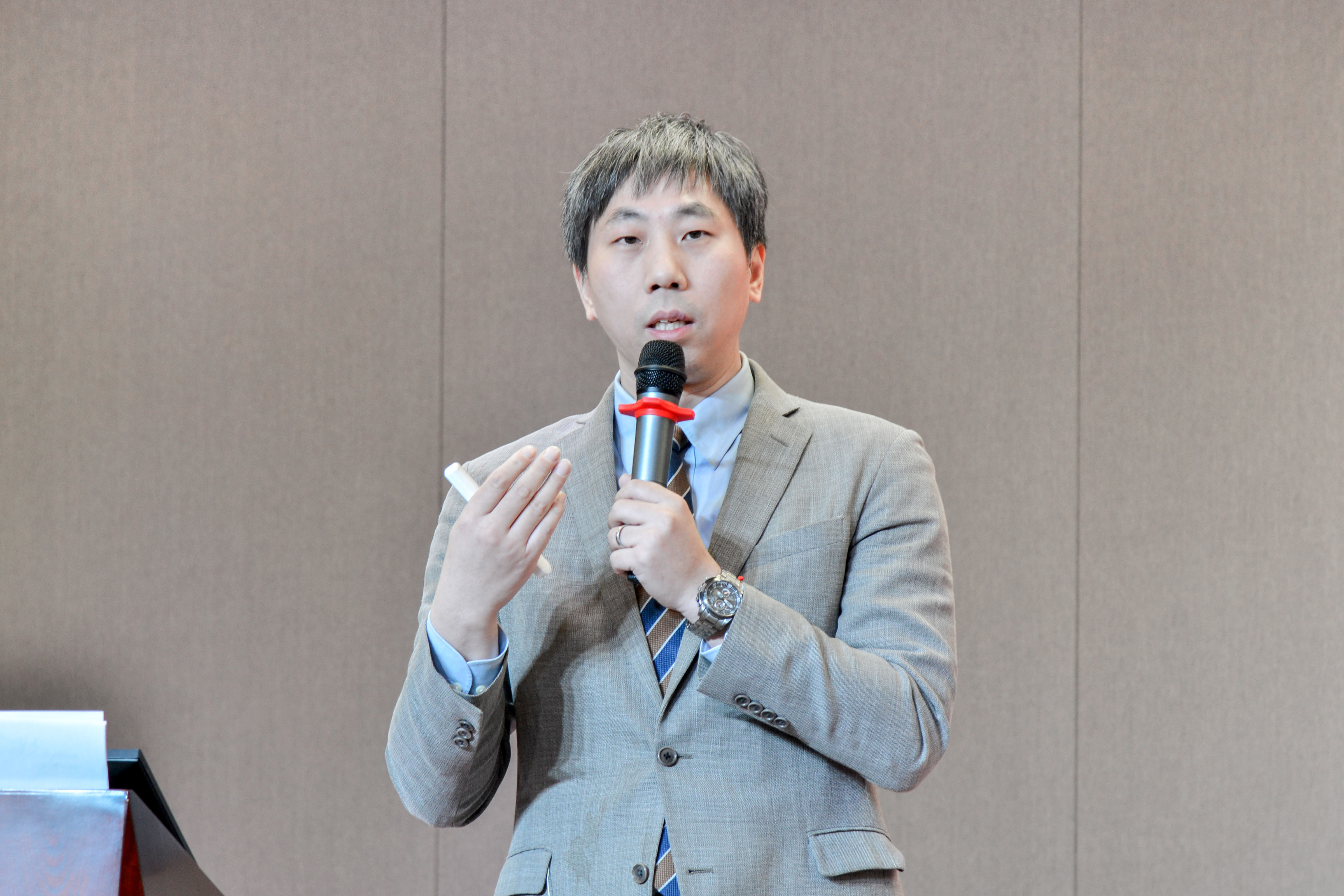 破風(fēng)浪 共揚(yáng)帆——巨人集團(tuán)公司召開2024迎春大會