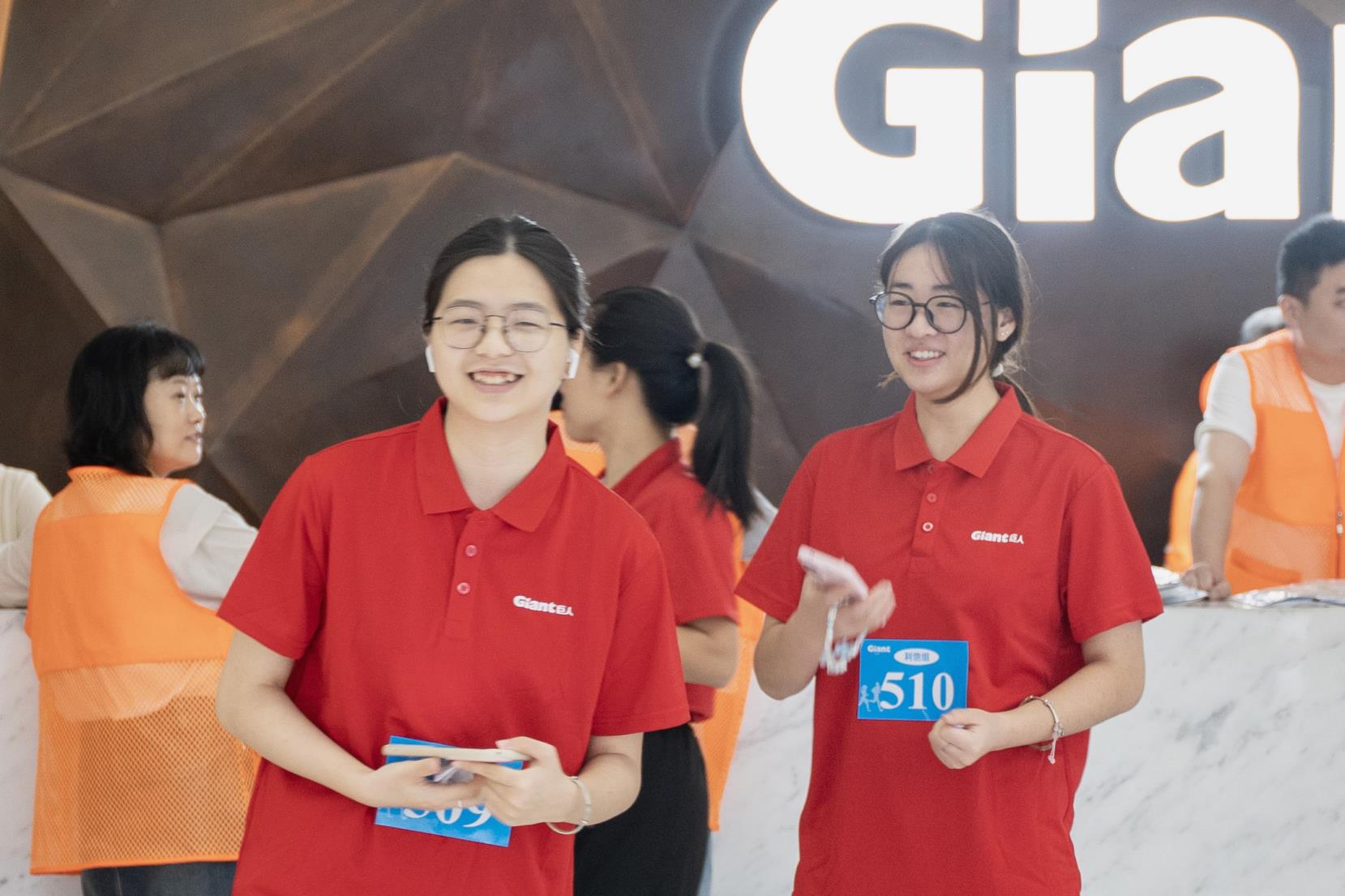 塔下再聚首 攀登勢(shì)正雄——巨龍電梯試驗(yàn)塔第六屆登高跑開(kāi)賽 塔下再聚首 攀登勢(shì)正雄——巨龍電梯試驗(yàn)塔第六屆登高跑開(kāi)賽